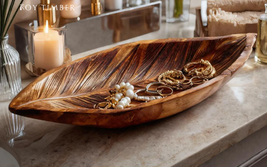 How To Choose The Right Jewelry Tray Size